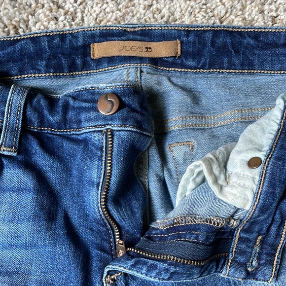 Joe’s Jeans in Keagan Wash Size 26 - Picture 4 of 6